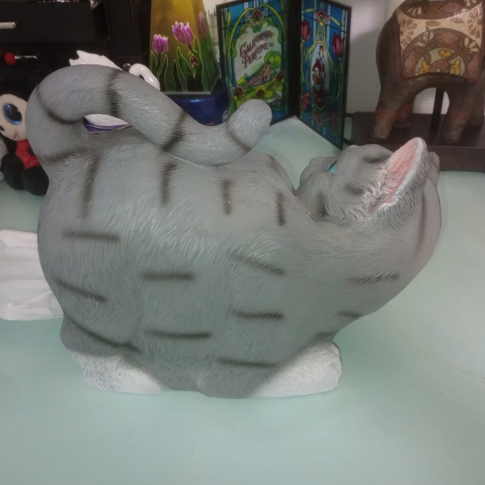 Cat Tissue Holder